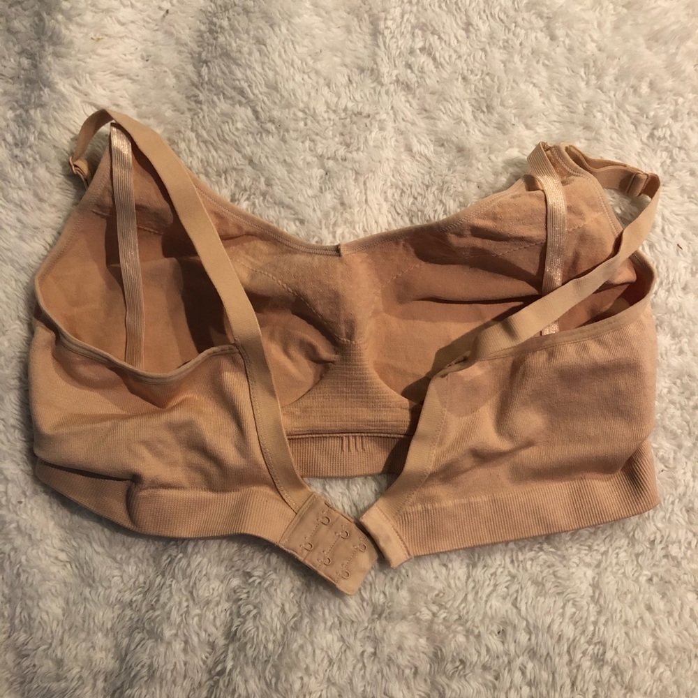 Nursing bra - Picture 2 of 3